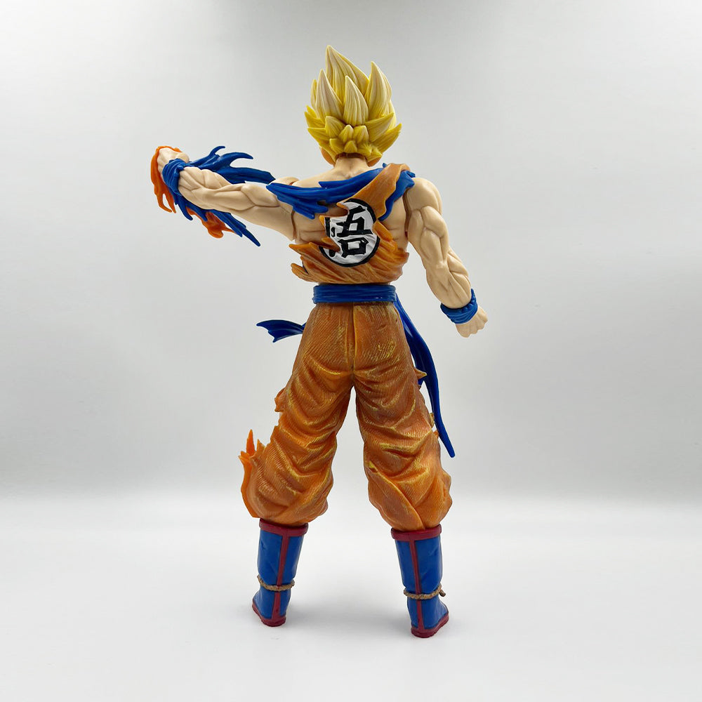 34 cm Ripped Shirt Fierce Goku Super Saiyan Dragon Ball Z Figurine