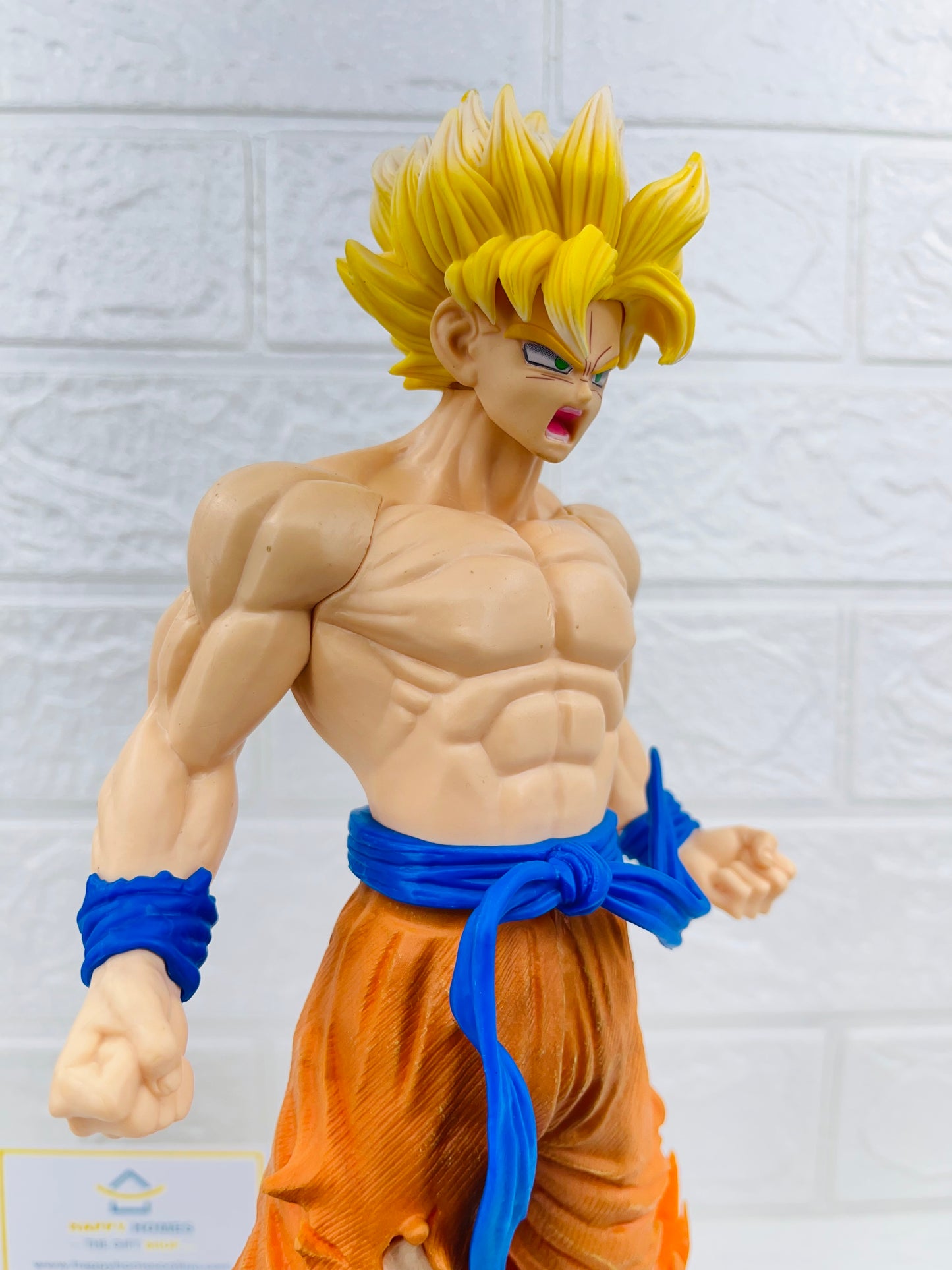 33 cm Angry Super Saiyan Goku Dragon Ball Z Figurine