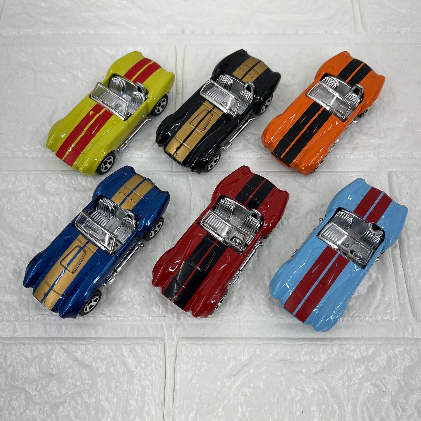 Kobra Metal Car 1/64 Scale