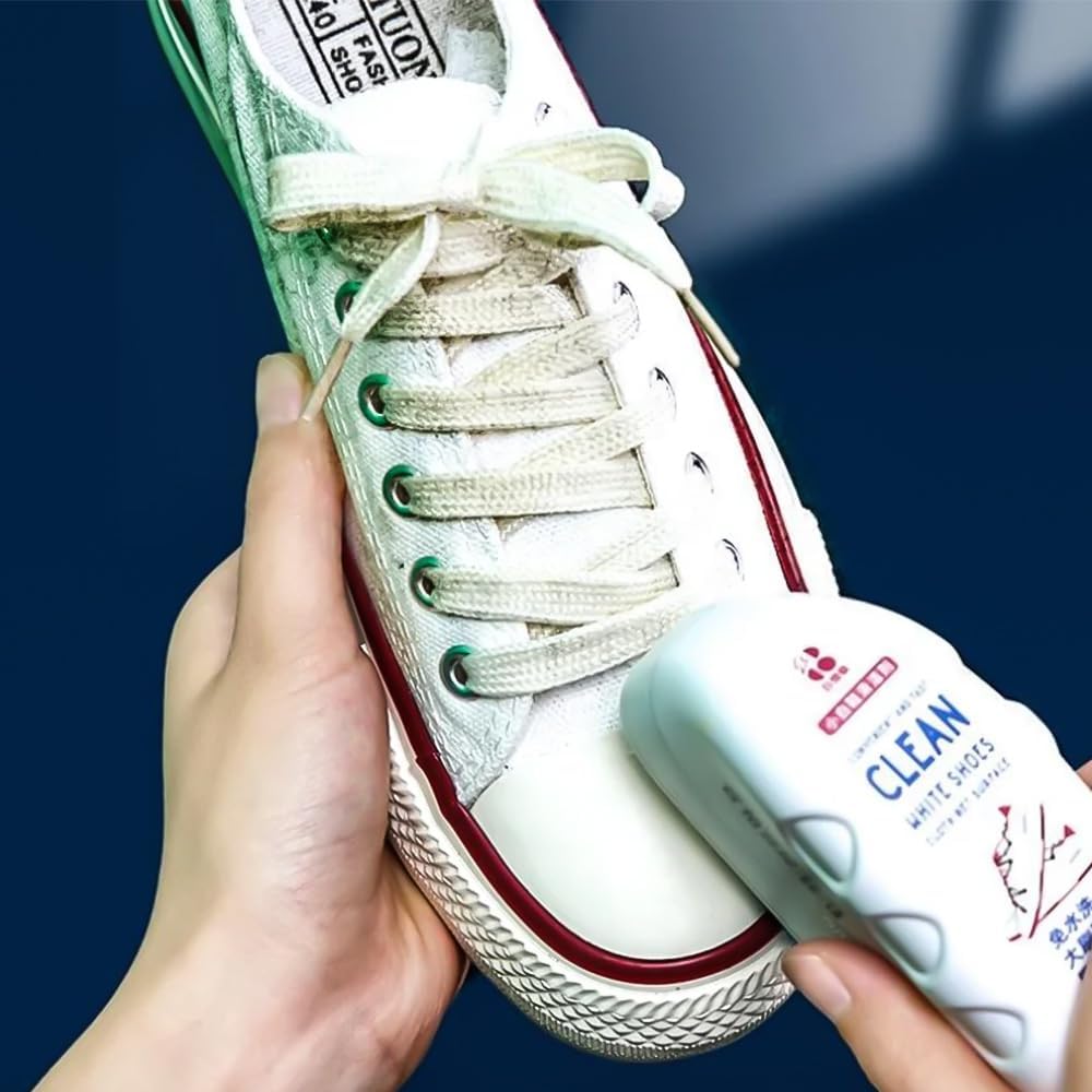 Shoe cleaning brush