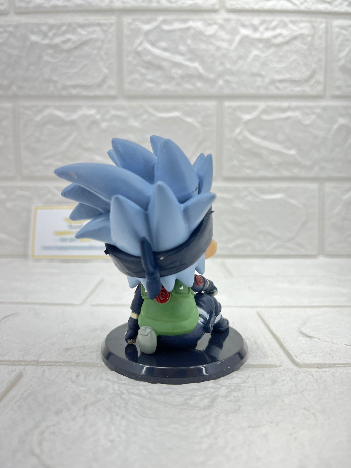 Kakashi Sitting Small Naruto Figurine