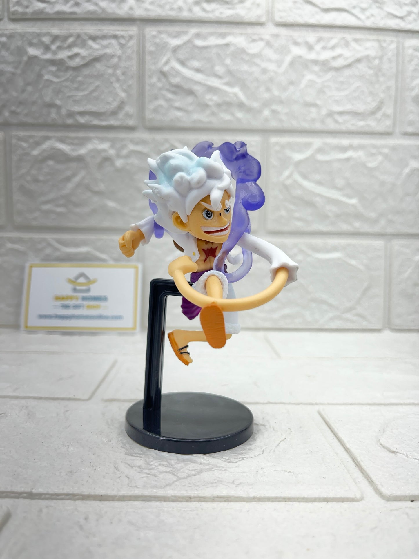 Long Hand Small White Luffy One Piece Figurine