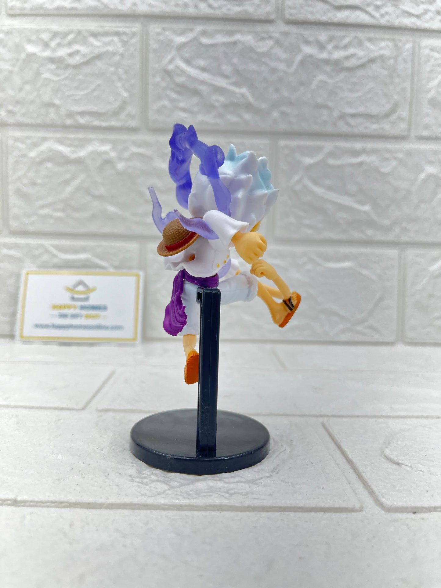 Long Hand Small White Luffy One Piece Figurine