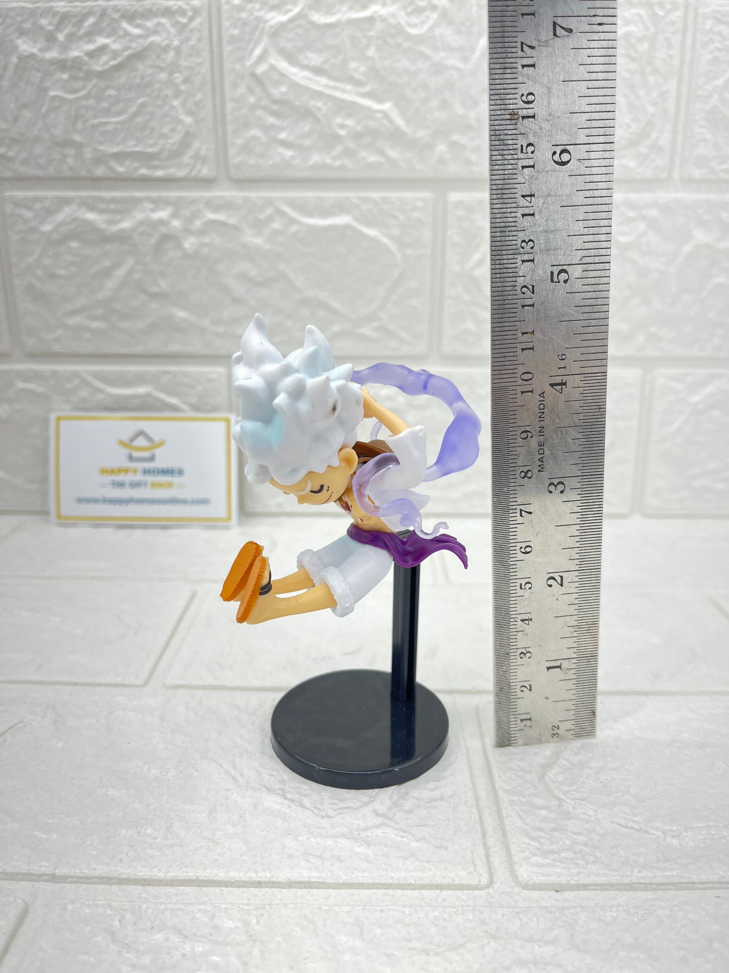 Levitating in Air Small White Luffy One Piece Figurine