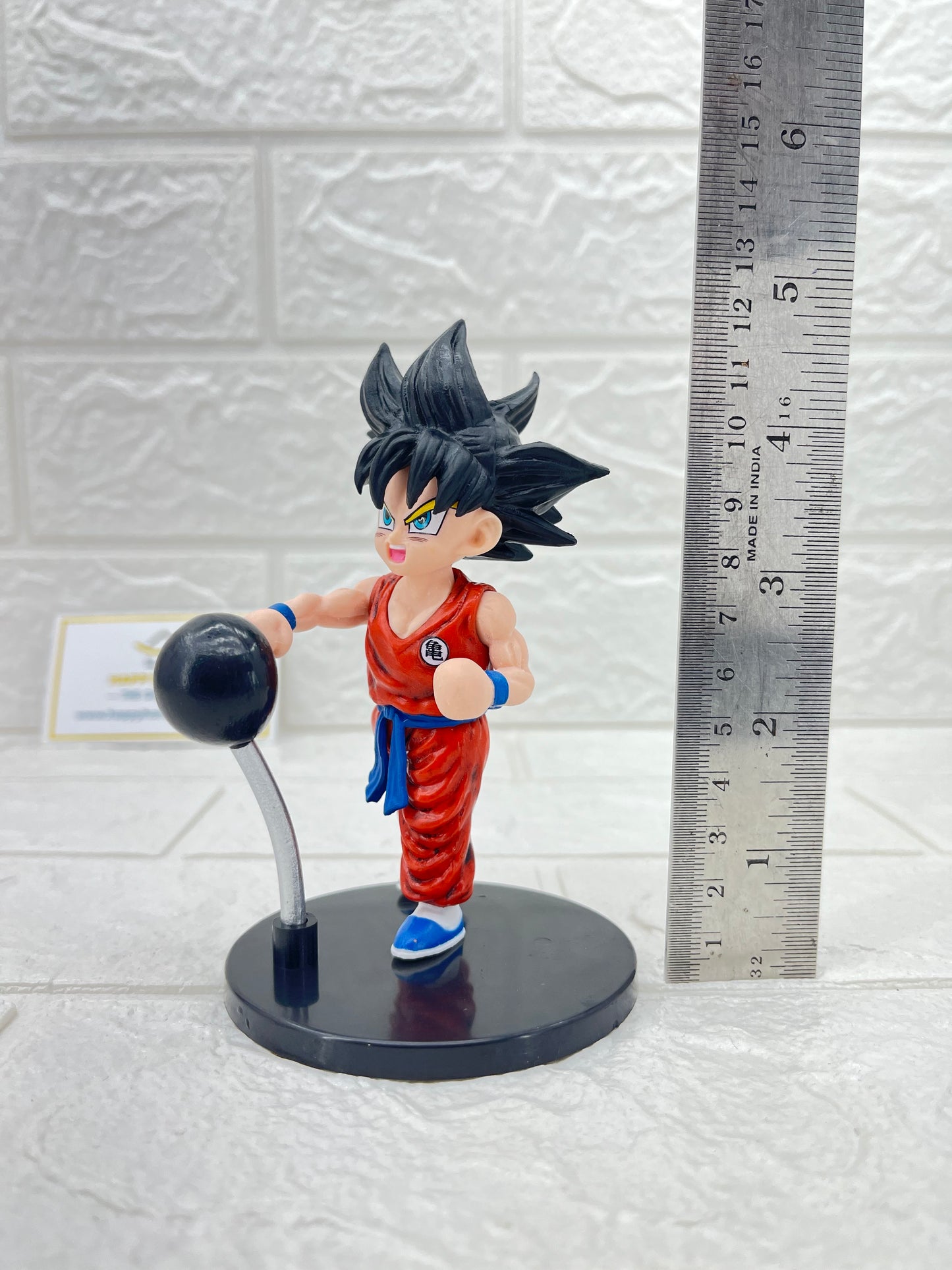Punching Gym Kid Goku Dragon ball Figurine
