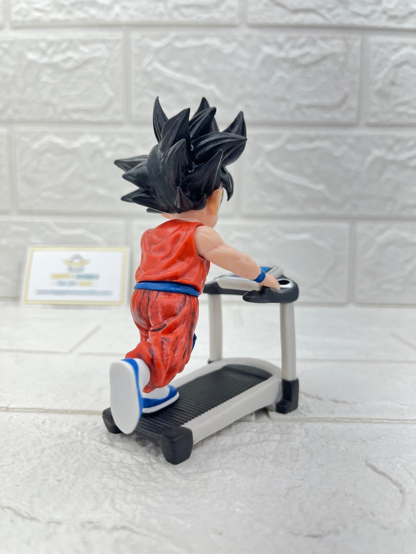 Treadmill Gym Kid Goku Dragon ball Figurine
