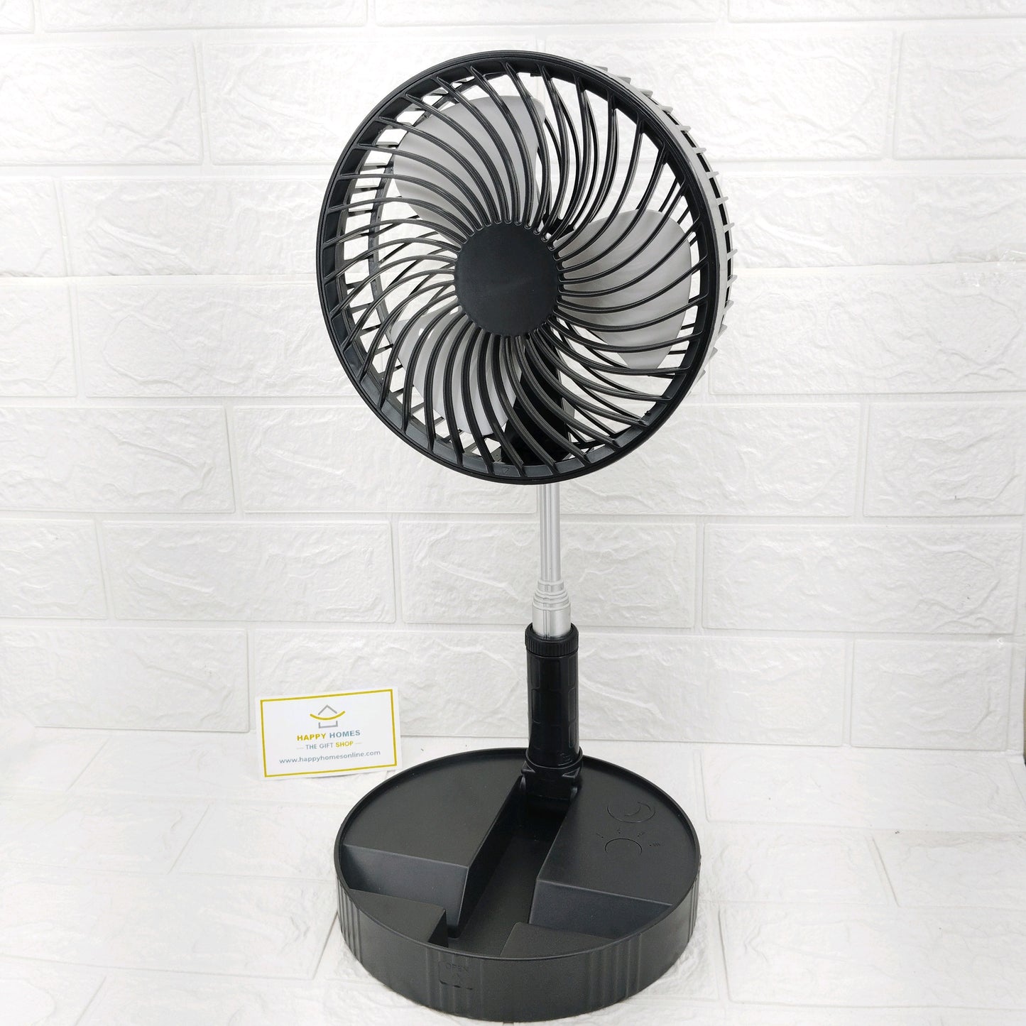 Retractable folding fan