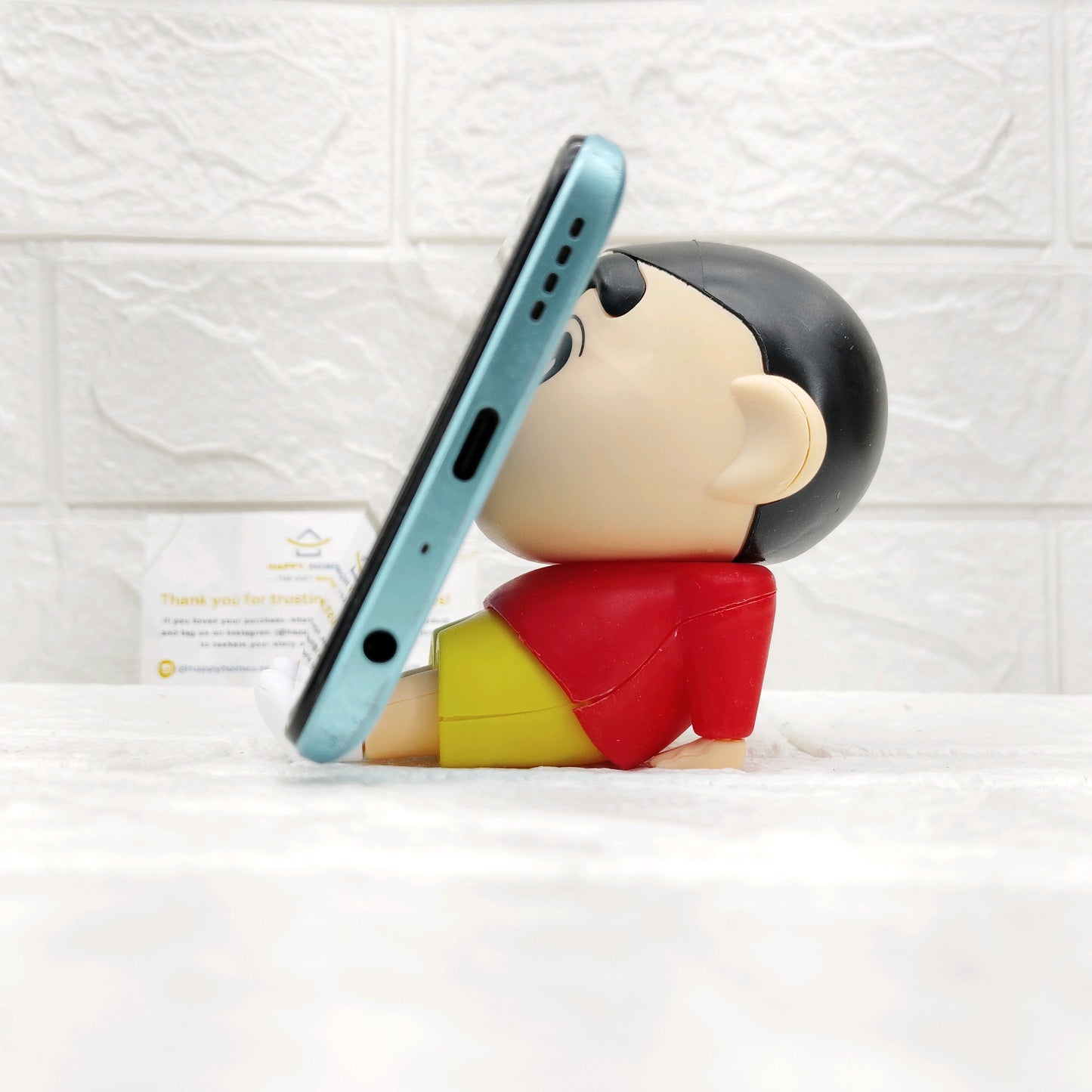 Red Shirt Mobile Stand Shinchan