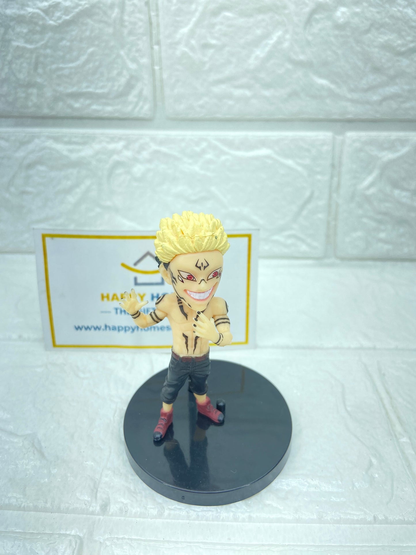 Smiling Blonde Chibi  Chainsaw Man Figure