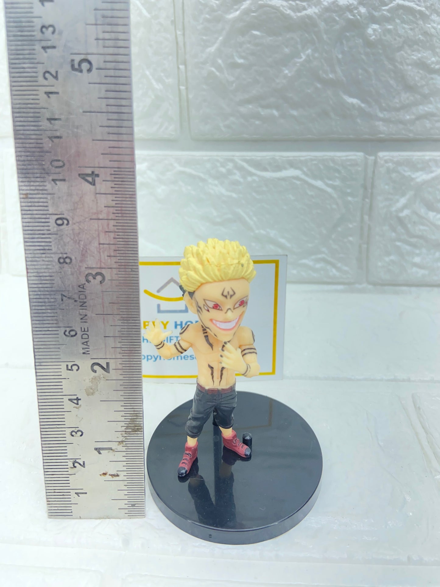 Smiling Blonde Chibi  Chainsaw Man Figure