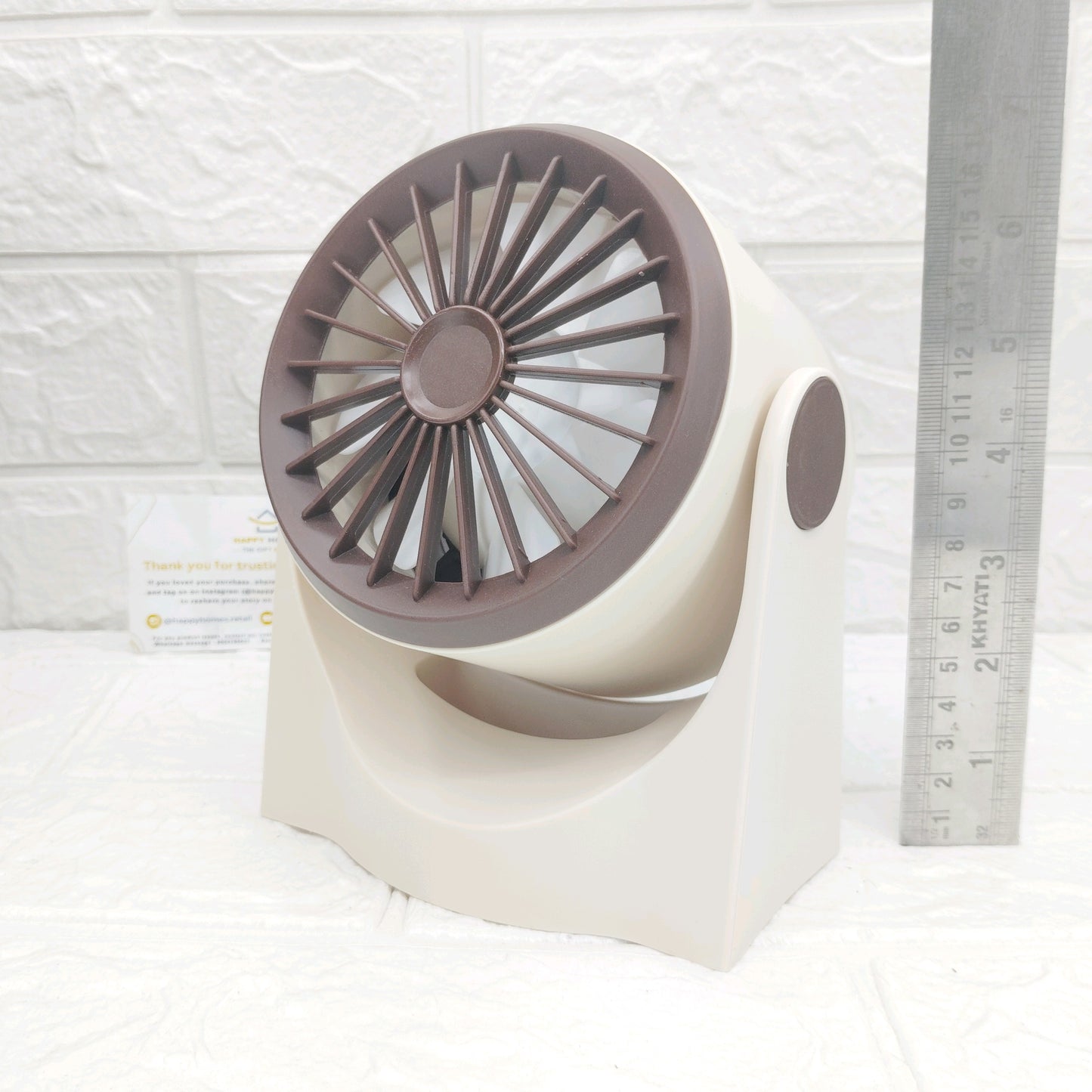 Cooling desk fan