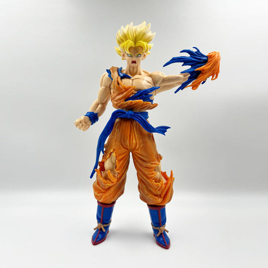 34 cm Ripped Shirt Fierce Goku Super Saiyan Dragon Ball Z Figurine