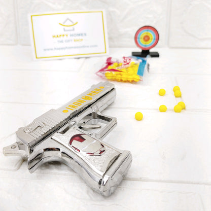 Small gun with bullets and Aim target