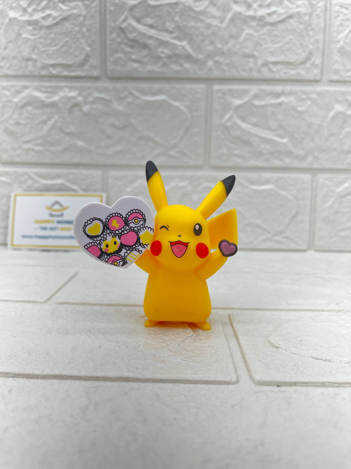 Pikachu Loves You Pokemon Figurine